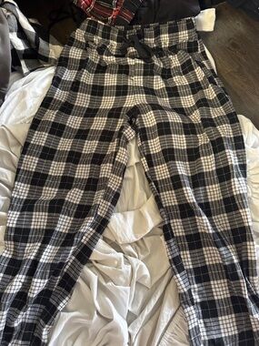 Fruit of the Loom Black and White Plaid Jogger Pants
